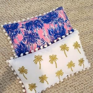 2 lilly pulitzer pillows